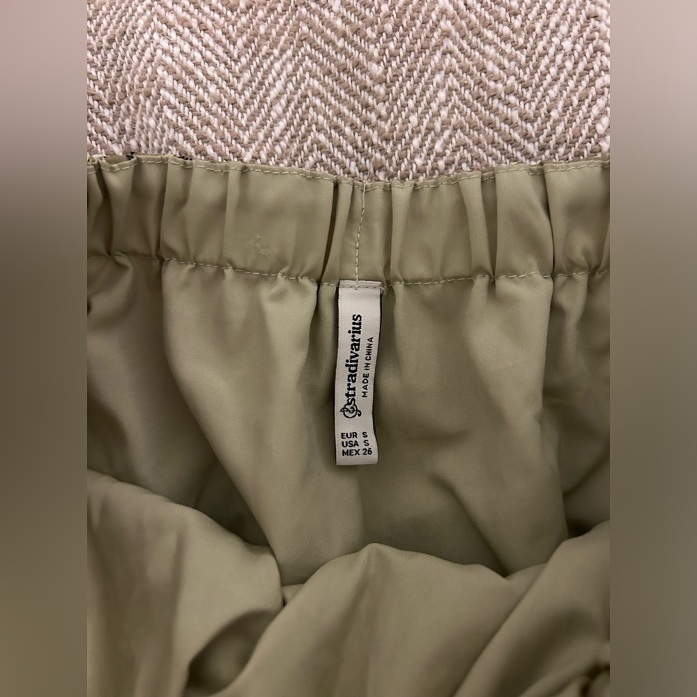 Floral Ruffled Skirt - Picture 2 of 2